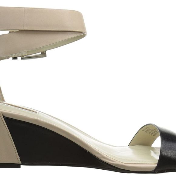 BCBG Vivian Wedges - Picture 2 of 7